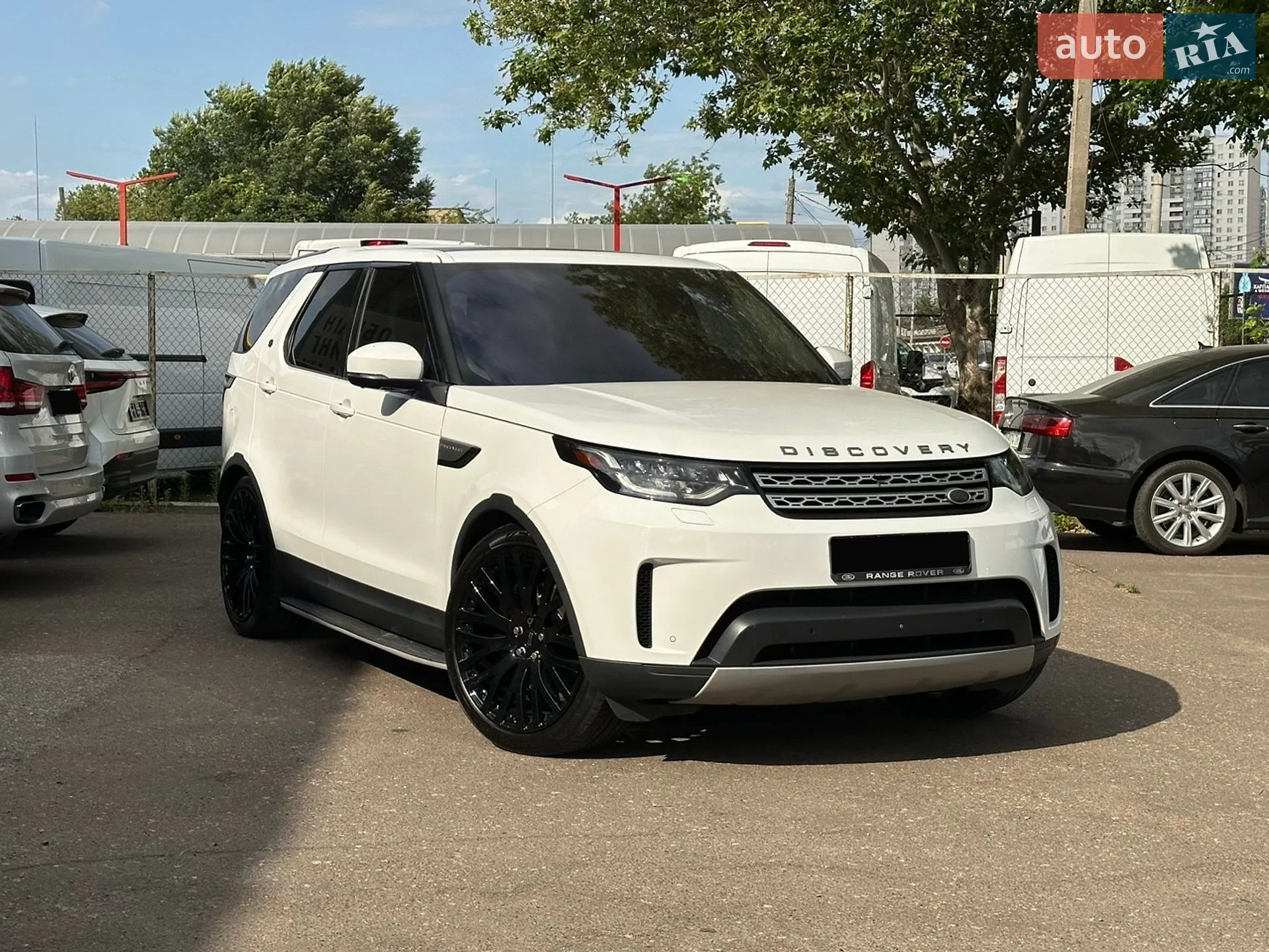 2017 Land Rover Discovery - фото 1