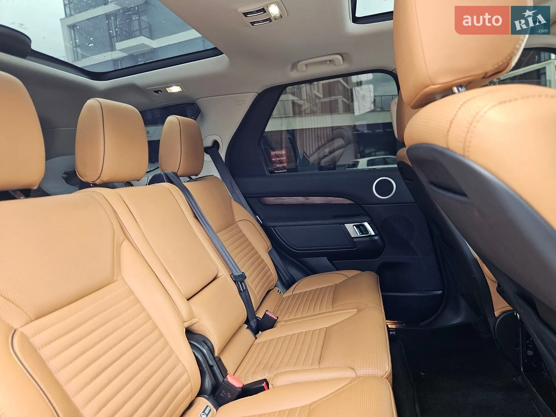 2017 Land Rover Discovery - мініатюра 24