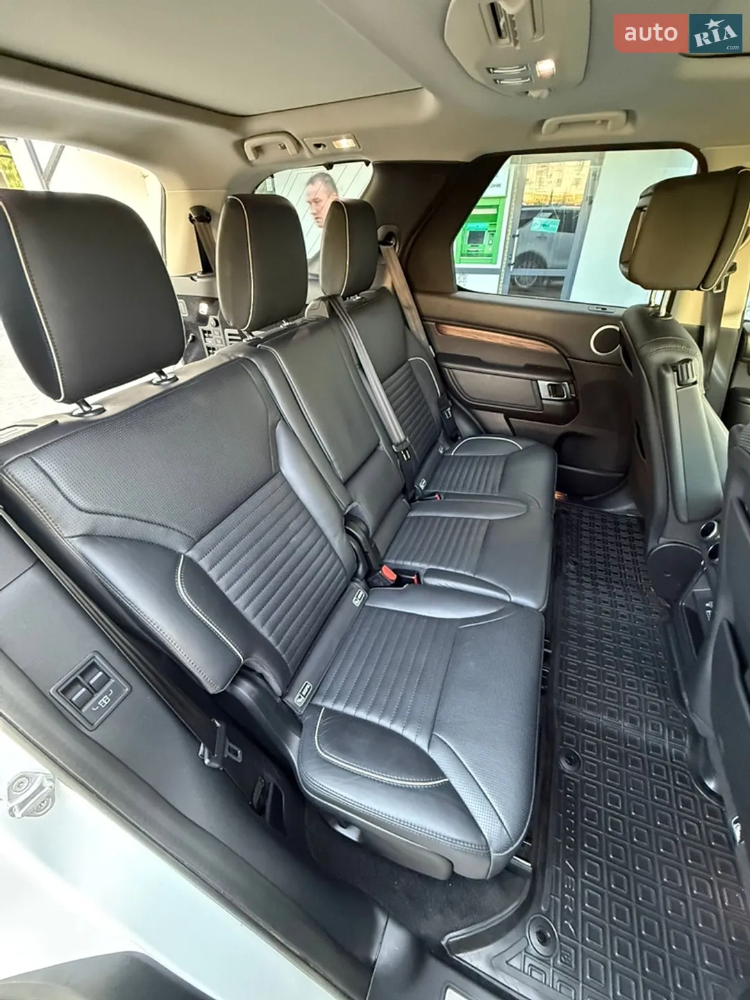 2018 Land Rover Discovery - мініатюра 56