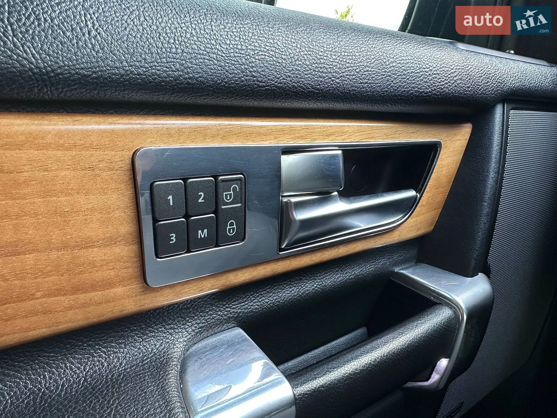 2011 Land Rover Discovery - мініатюра 22
