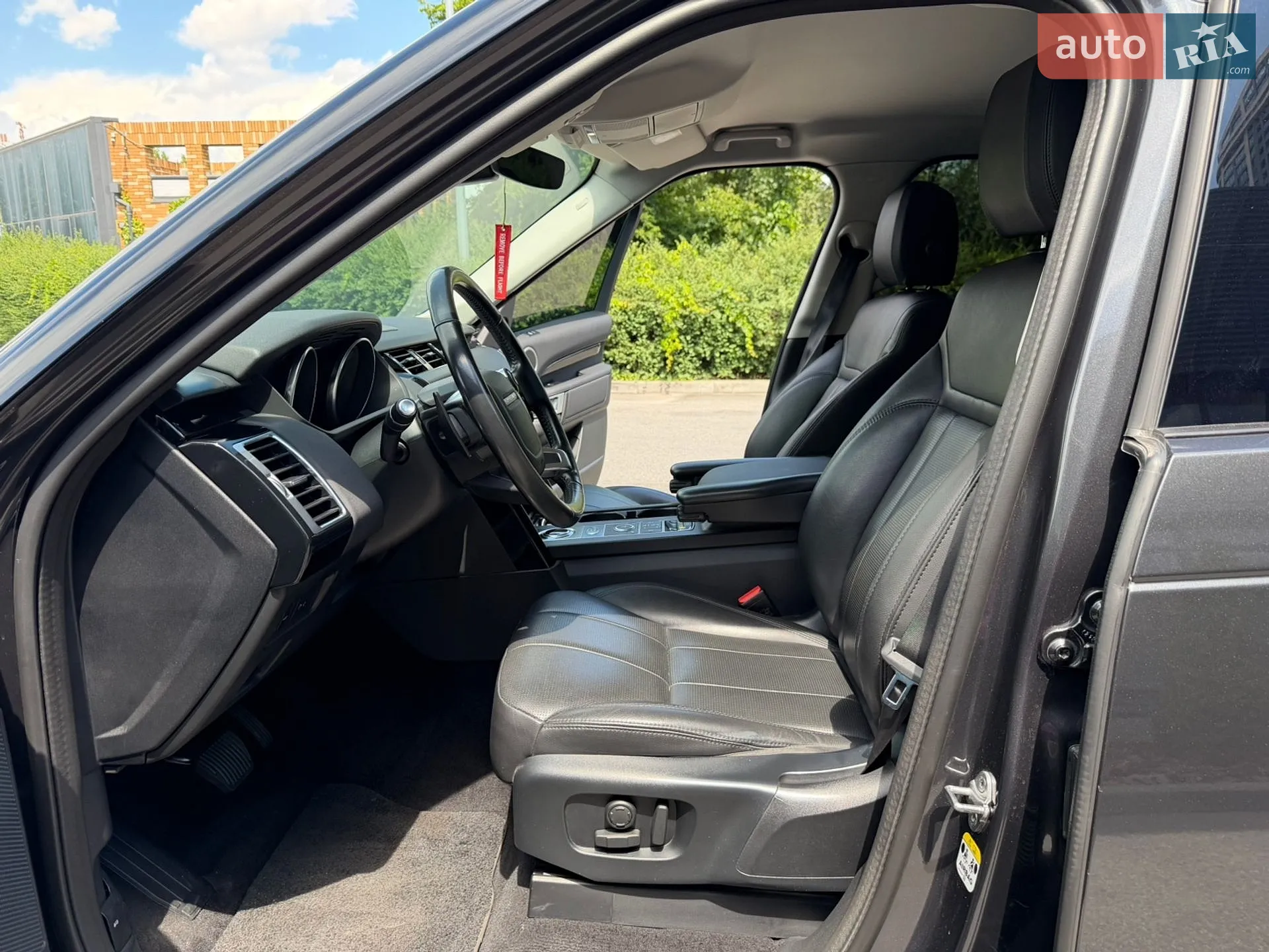 2020 Land Rover Discovery - мініатюра 23