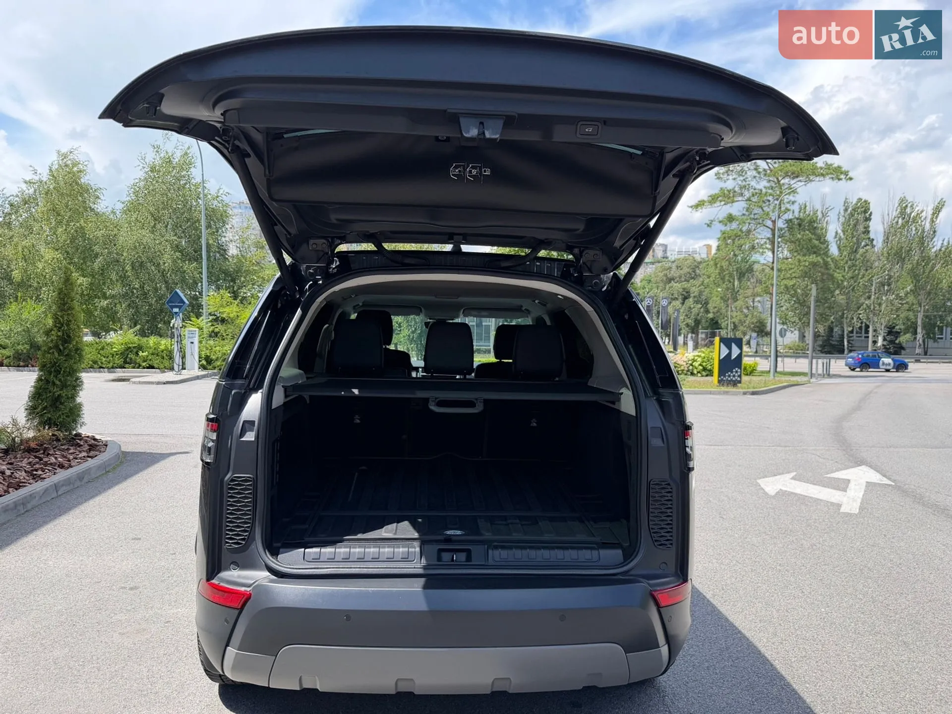 2020 Land Rover Discovery - мініатюра 41