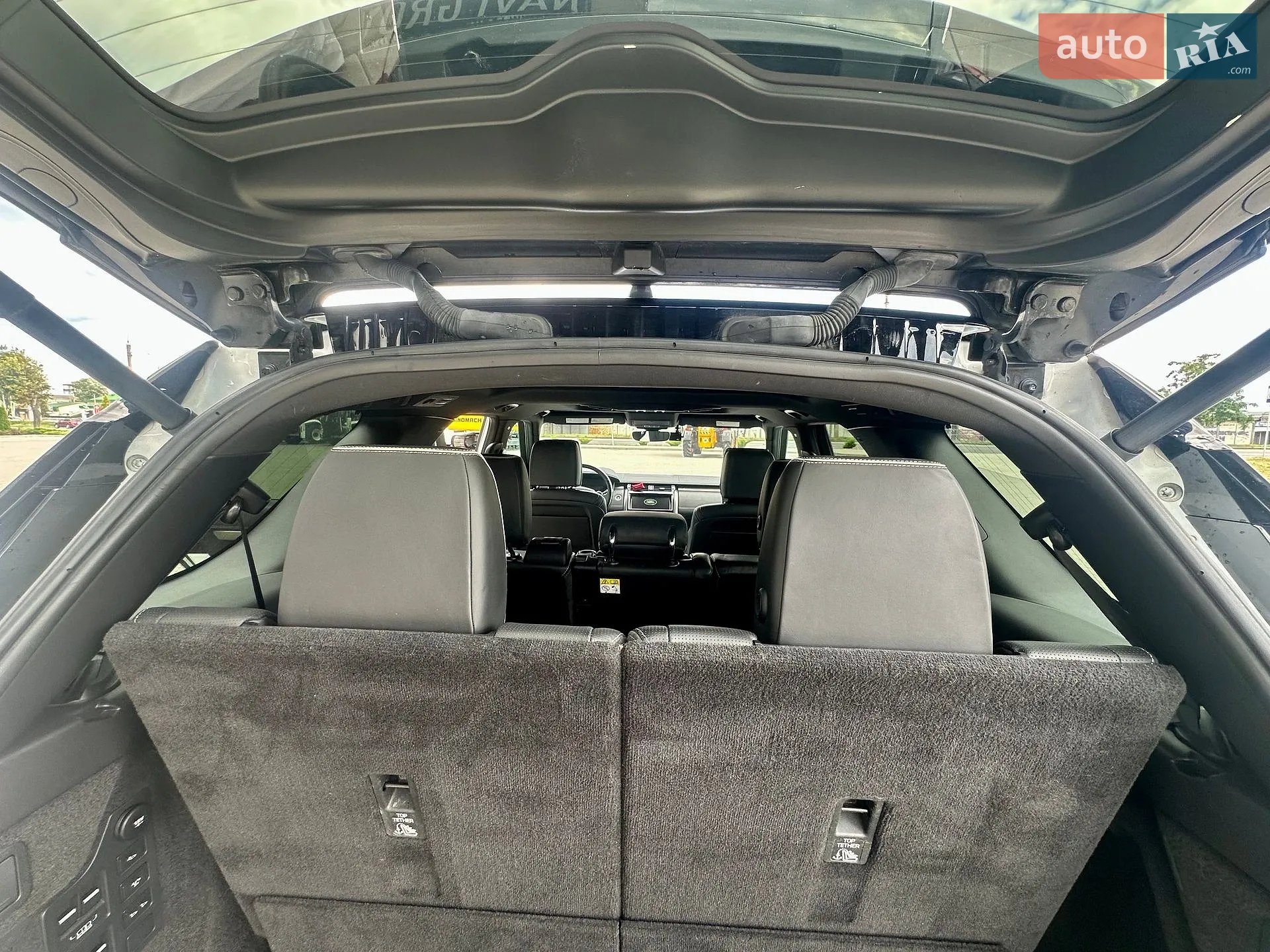 2018 Land Rover Discovery - мініатюра 35