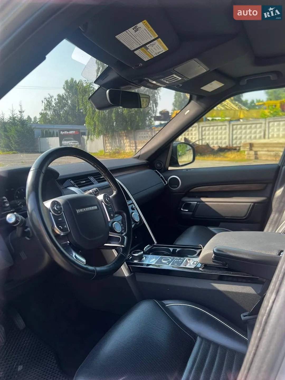 2018 Land Rover Discovery - мініатюра 3