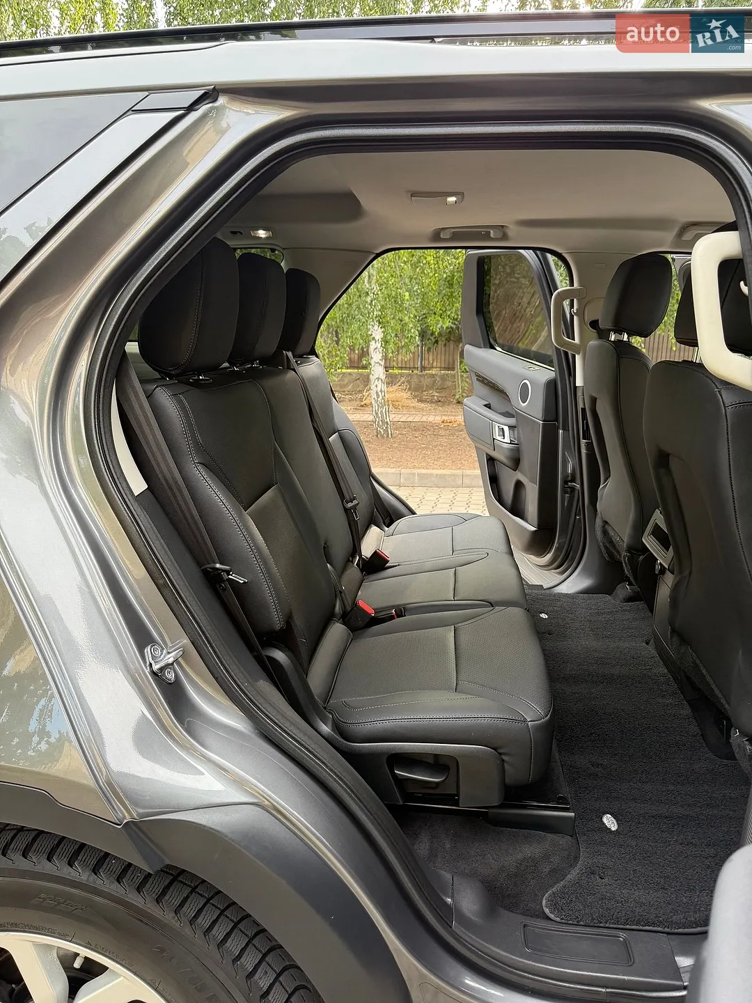 2018 Land Rover Discovery - мініатюра 47