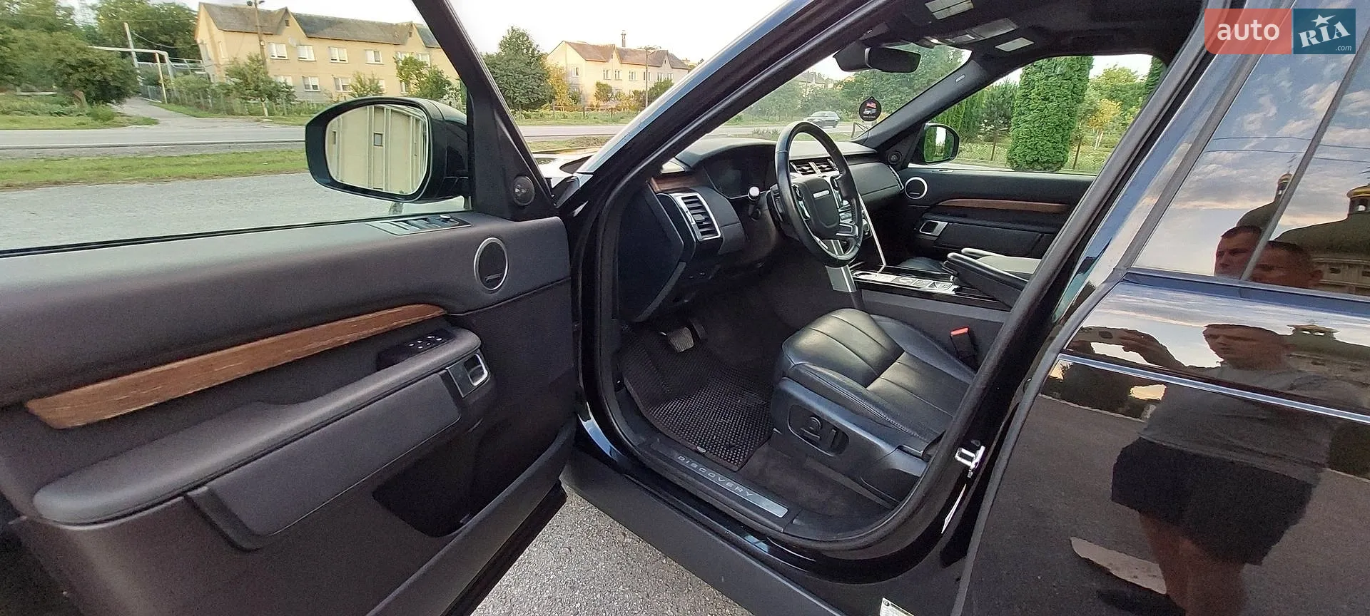2019 Land Rover Discovery - мініатюра 29
