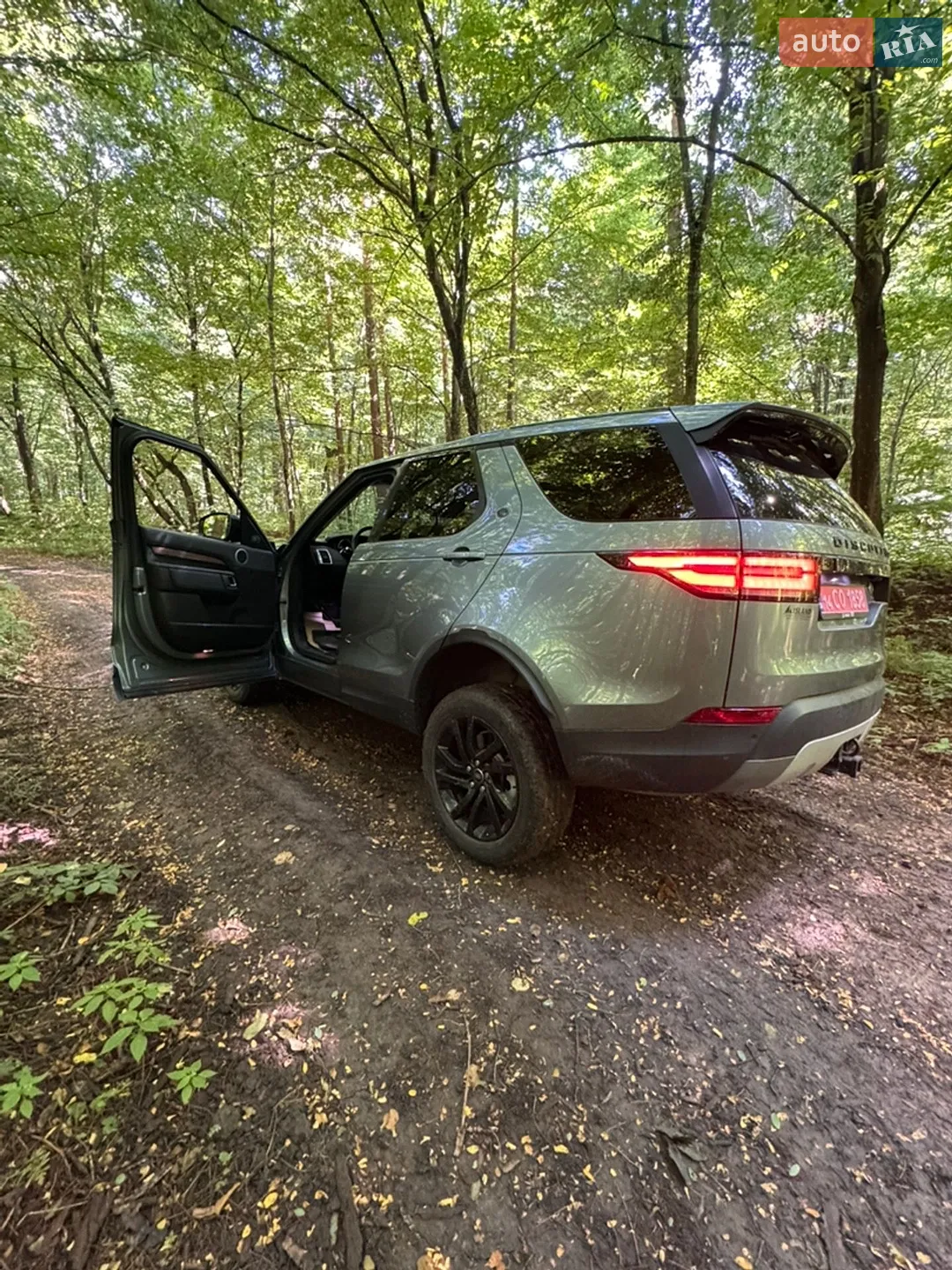 2017 Land Rover Discovery - мініатюра 12