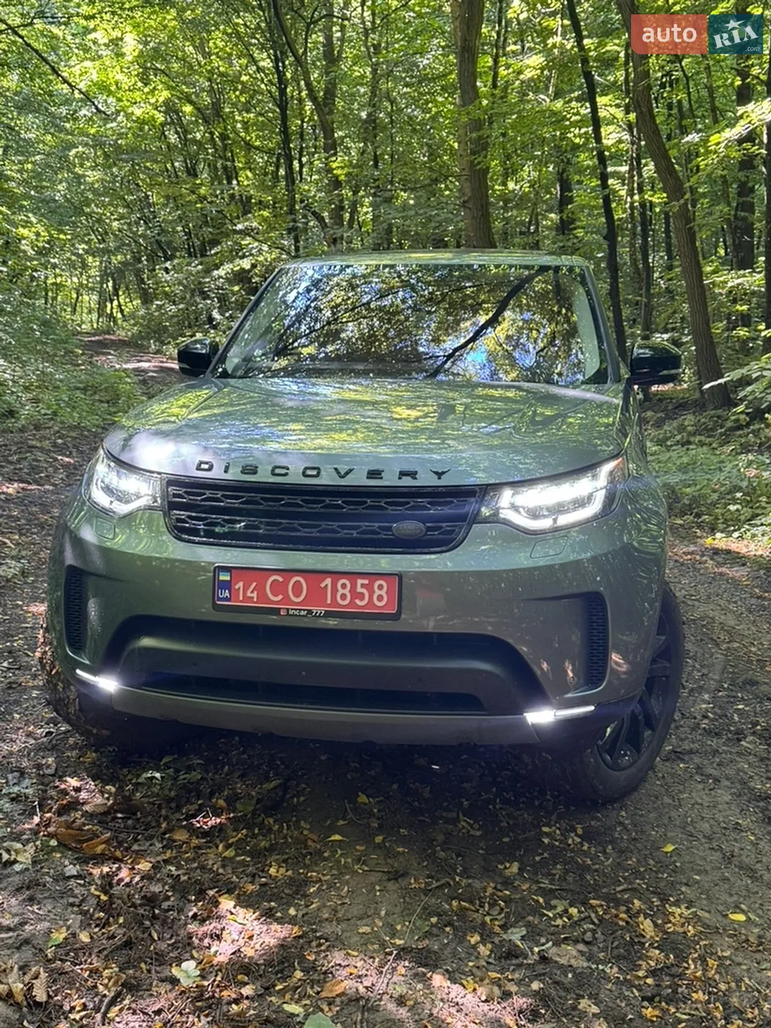2017 Land Rover Discovery - мініатюра 17
