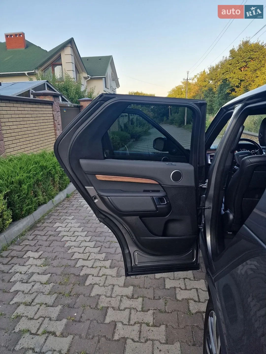 2018 Land Rover Discovery - мініатюра 13