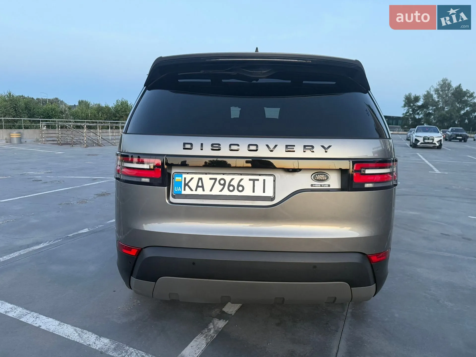 2017 Land Rover Discovery - мініатюра 6