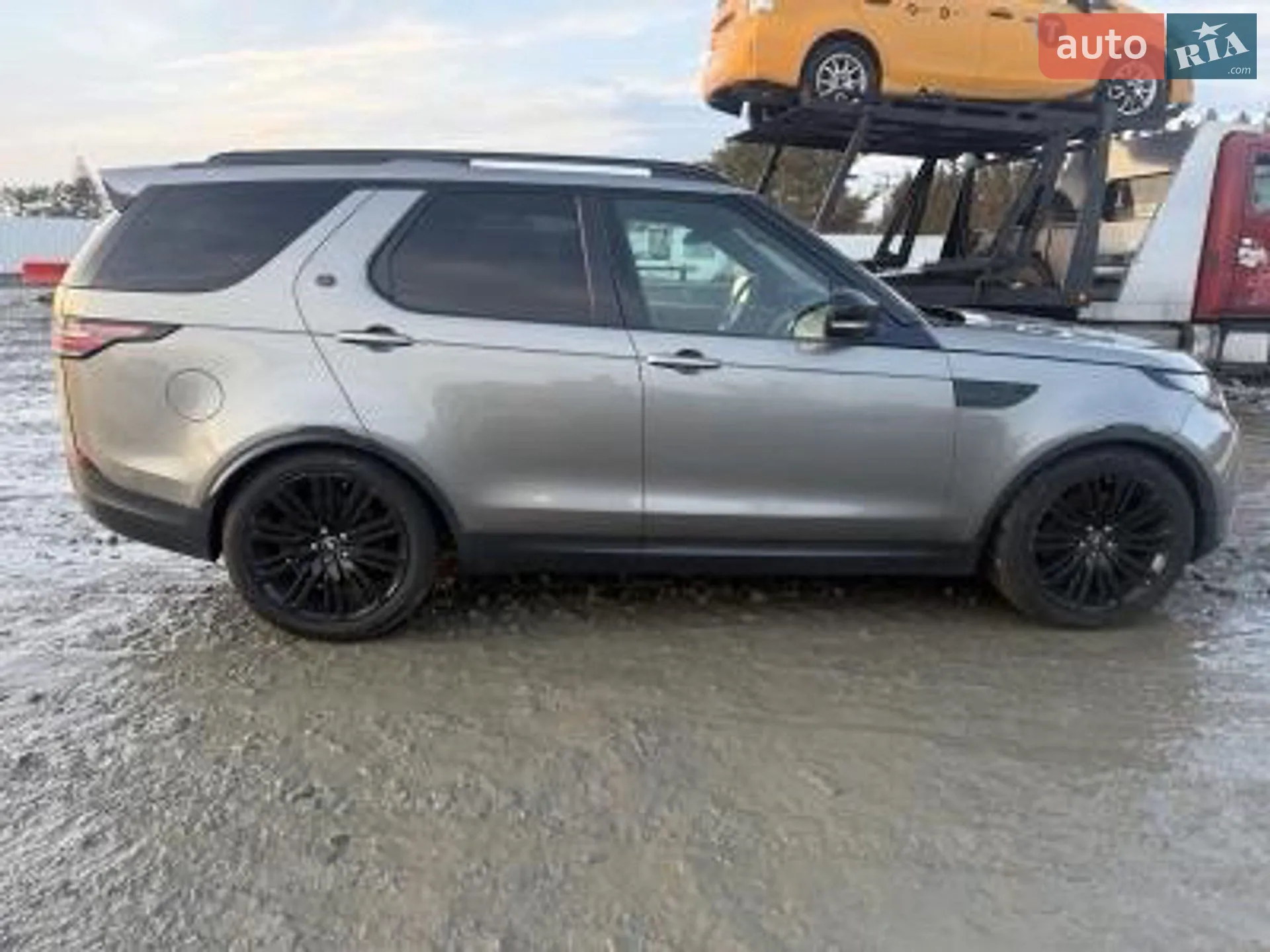 2017 Land Rover Discovery - мініатюра 47
