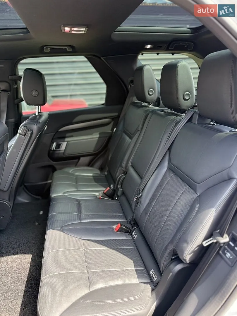 2017 Land Rover Discovery - мініатюра 11