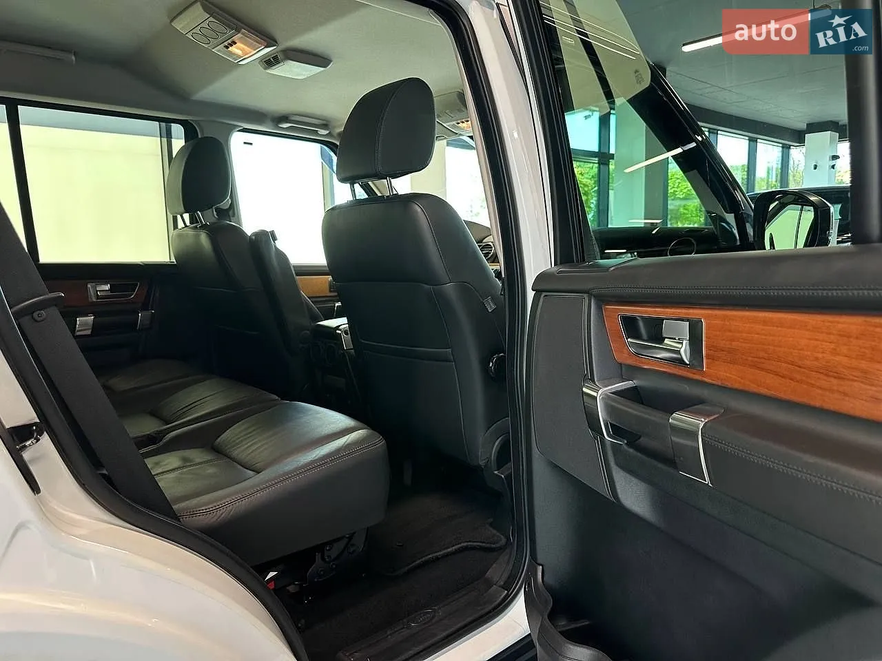 2014 Land Rover Discovery - мініатюра 35