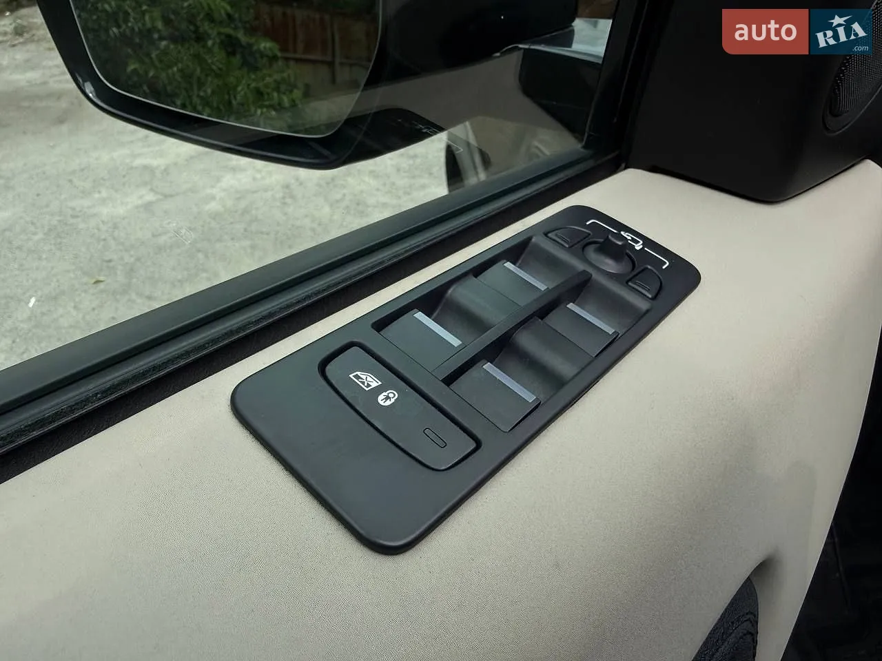 2020 Land Rover Discovery Sport - мініатюра 17