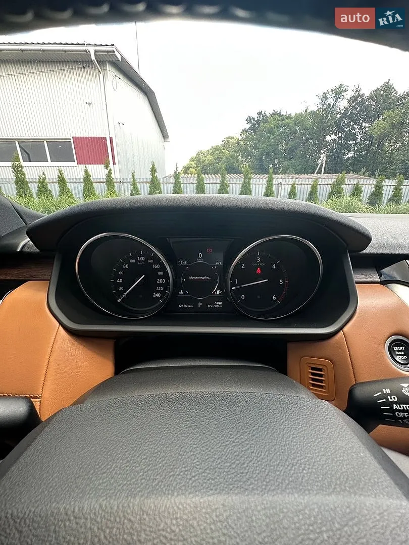 2017 Land Rover Discovery - мініатюра 14