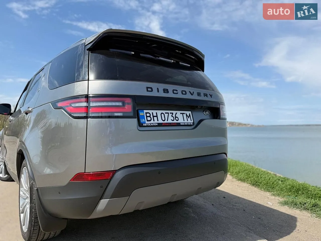 2017 Land Rover Discovery - мініатюра 13
