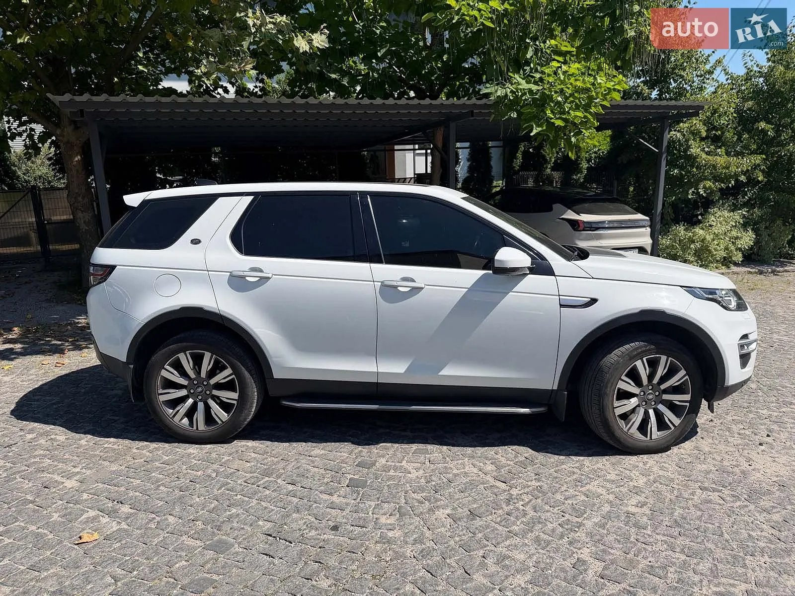 2017 Land Rover Discovery - мініатюра 5