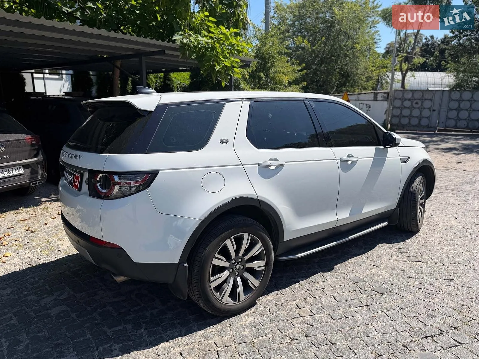 2017 Land Rover Discovery - мініатюра 6