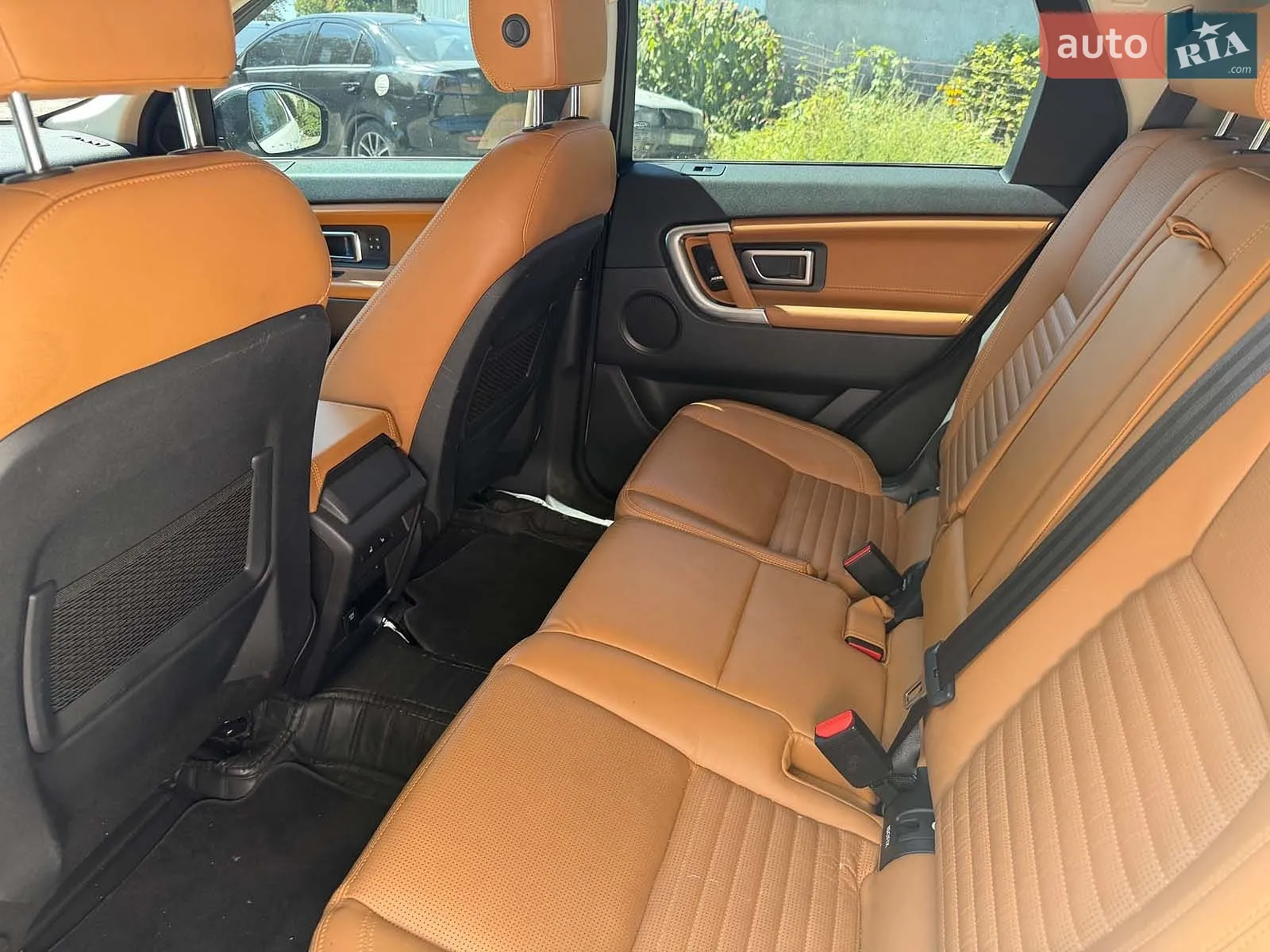 2017 Land Rover Discovery - мініатюра 21