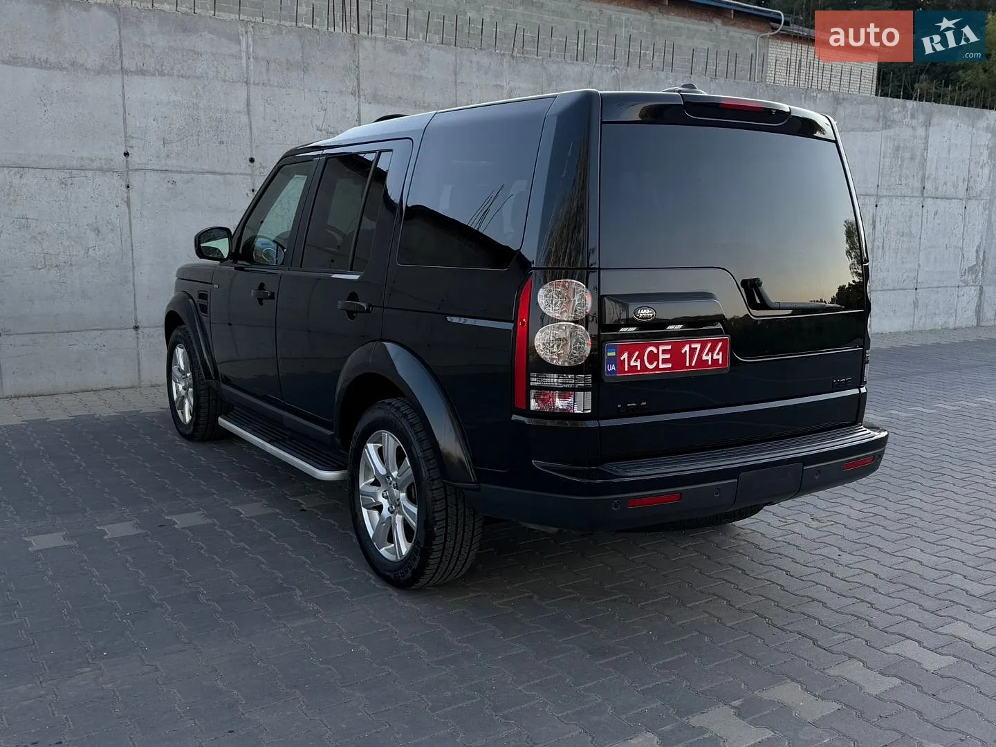 2015 Land Rover Discovery - мініатюра 18