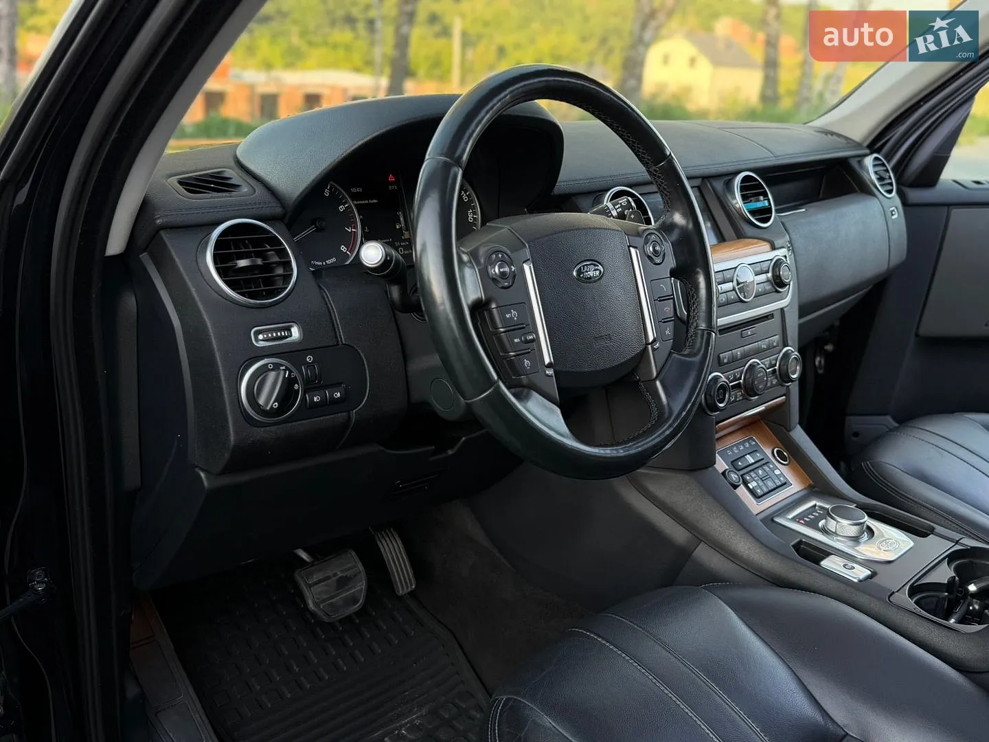 2015 Land Rover Discovery - мініатюра 30