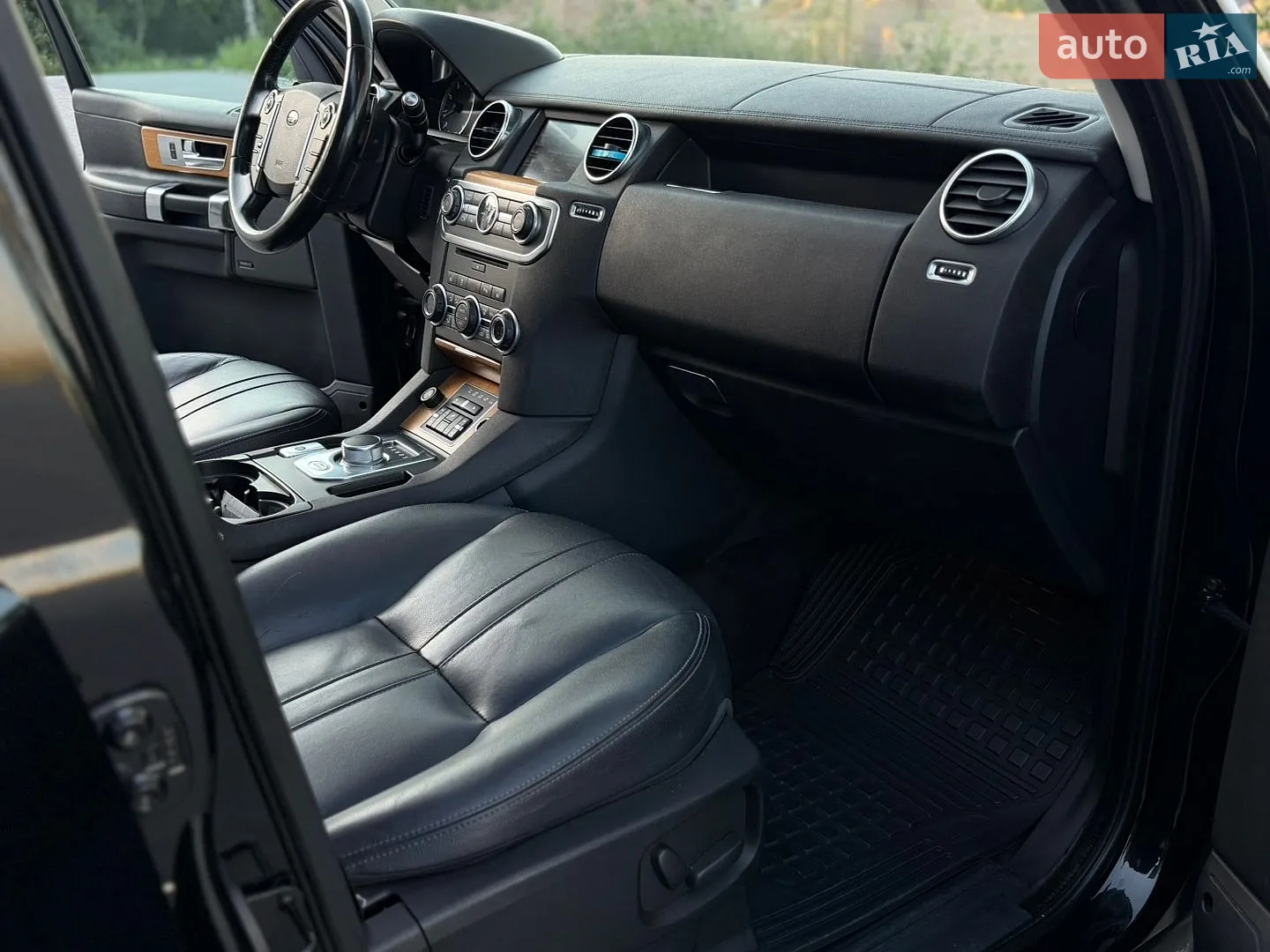 2015 Land Rover Discovery - мініатюра 34
