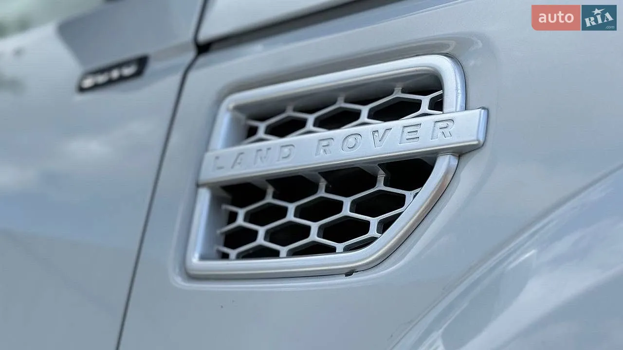 2016 Land Rover Discovery - мініатюра 32