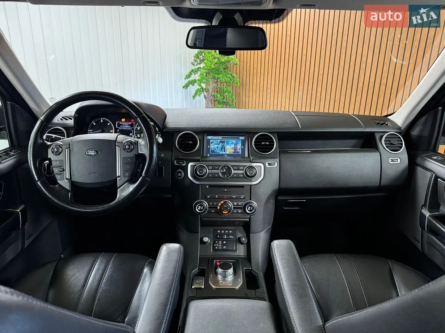 2016 Land Rover Discovery - мініатюра 28