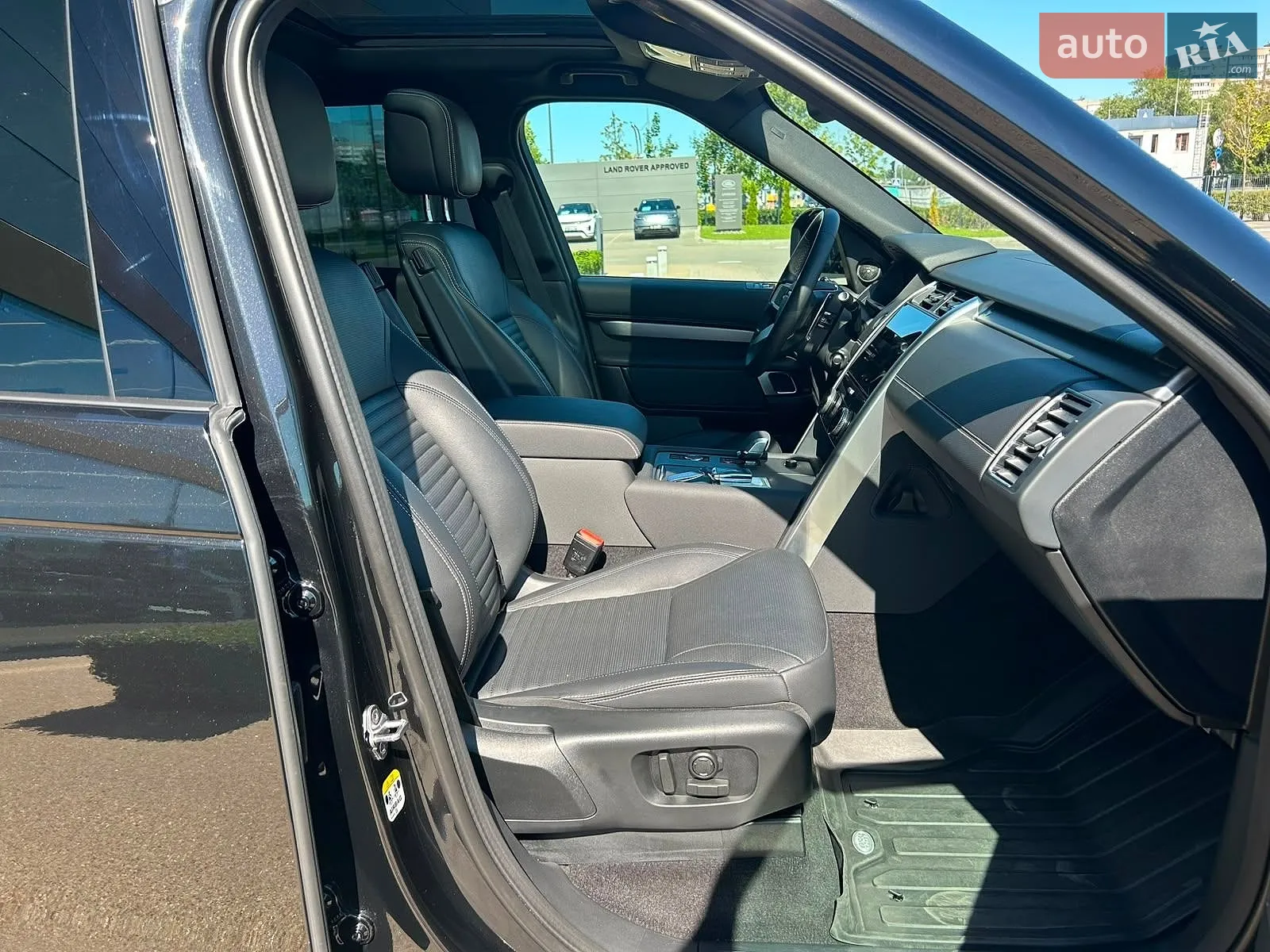 2023 Land Rover Discovery - мініатюра 35