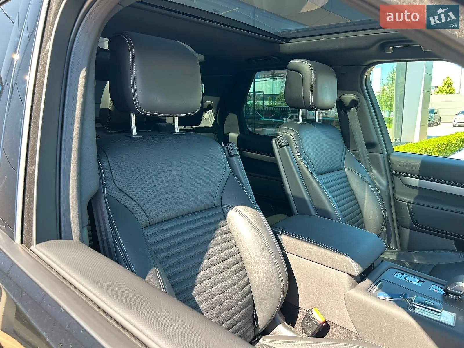 2023 Land Rover Discovery - мініатюра 37