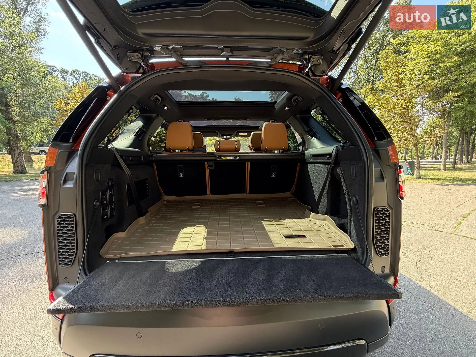 2019 Land Rover Discovery - мініатюра 64