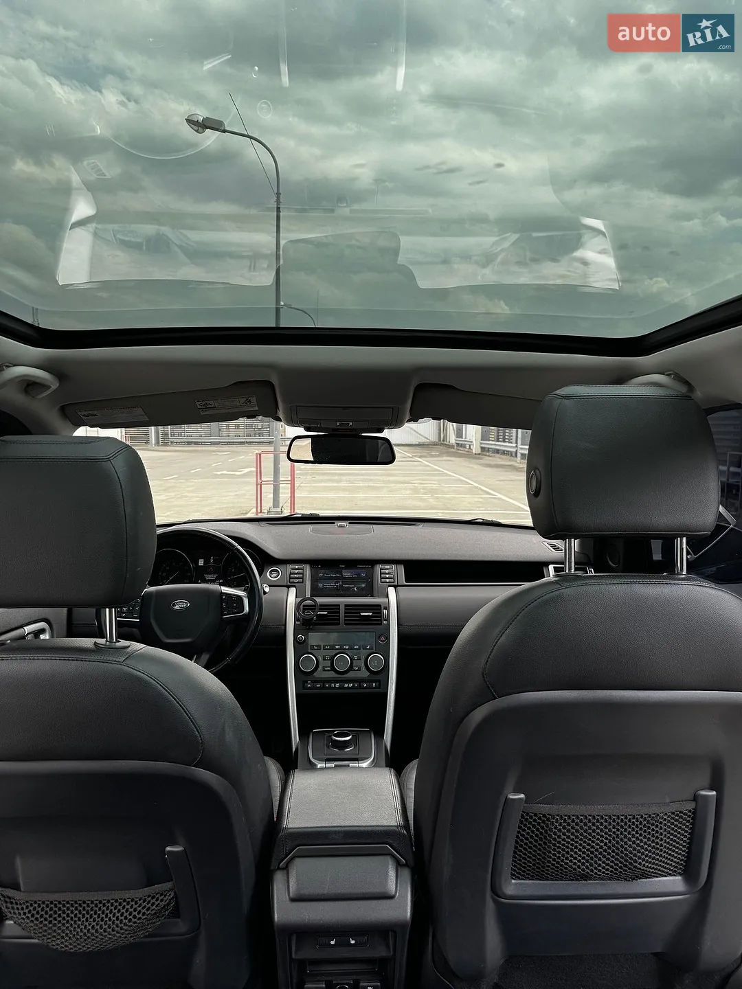 2016 Land Rover Discovery - мініатюра 47