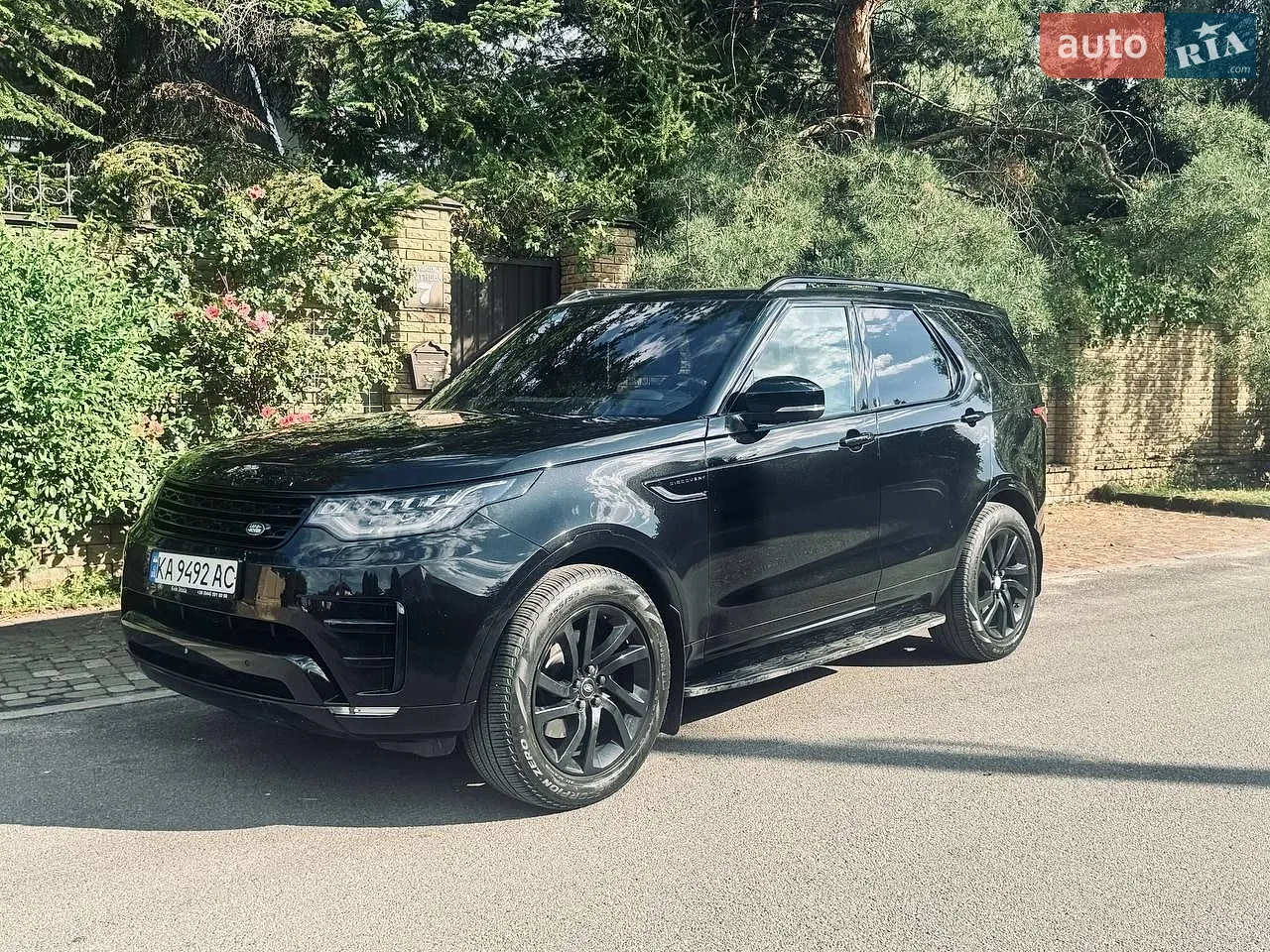 2017 Land Rover Discovery - мініатюра 2