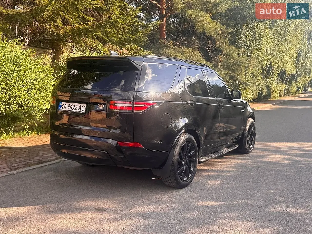 2017 Land Rover Discovery - мініатюра 10