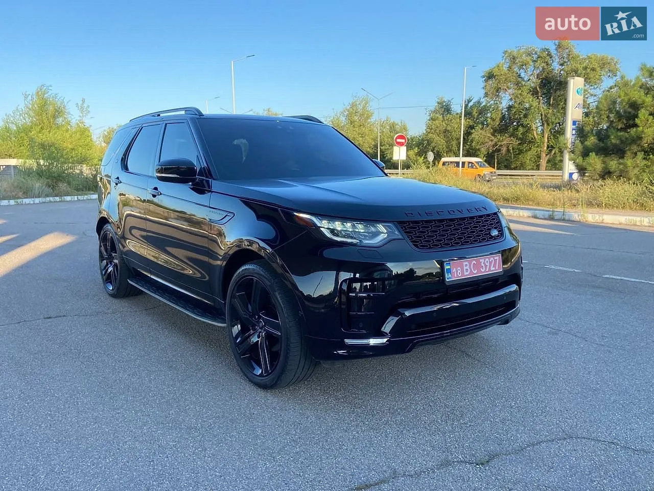 2017 Land Rover Discovery - мініатюра 18
