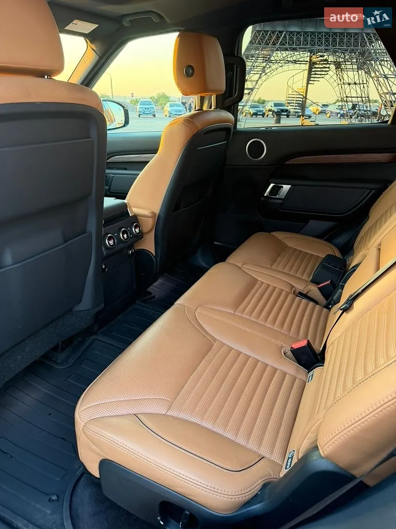 2017 Land Rover Discovery - мініатюра 6