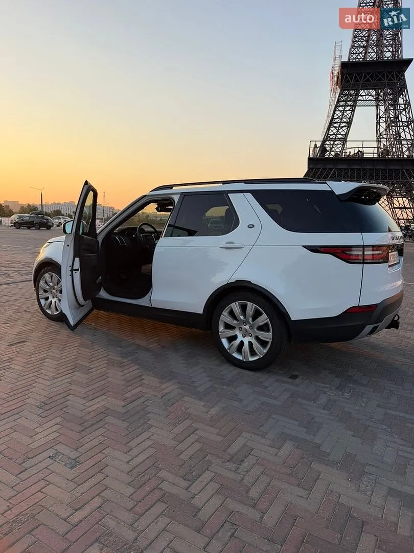 2017 Land Rover Discovery - мініатюра 12