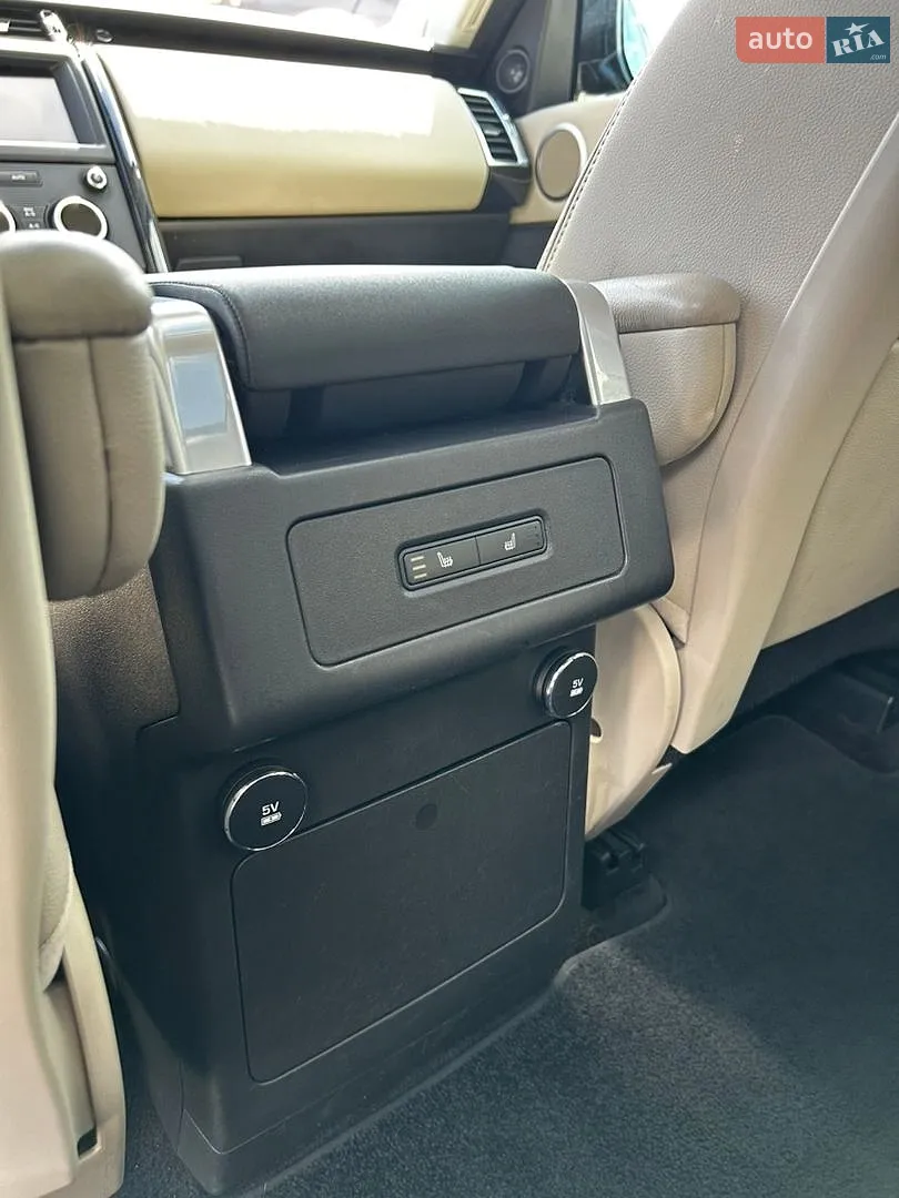 2019 Land Rover Discovery - мініатюра 25