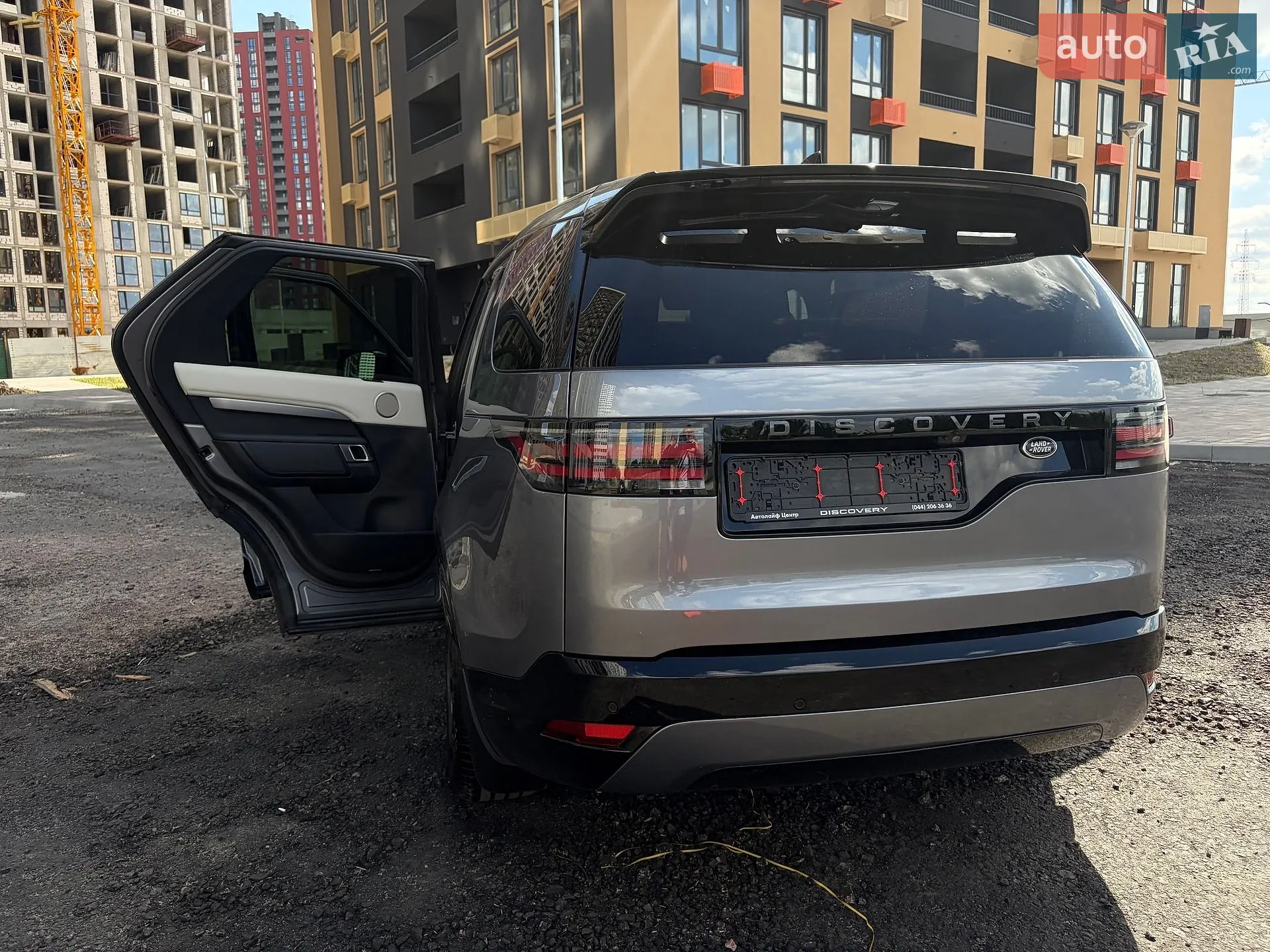 2021 Land Rover Discovery - мініатюра 38