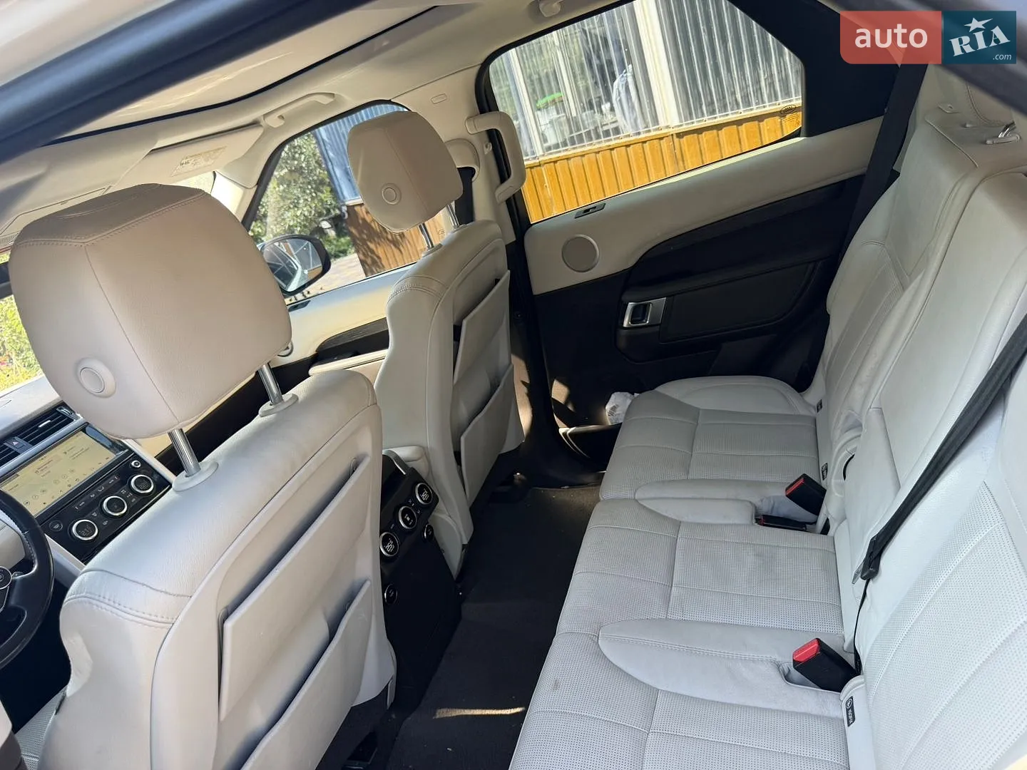 2017 Land Rover Discovery - мініатюра 9