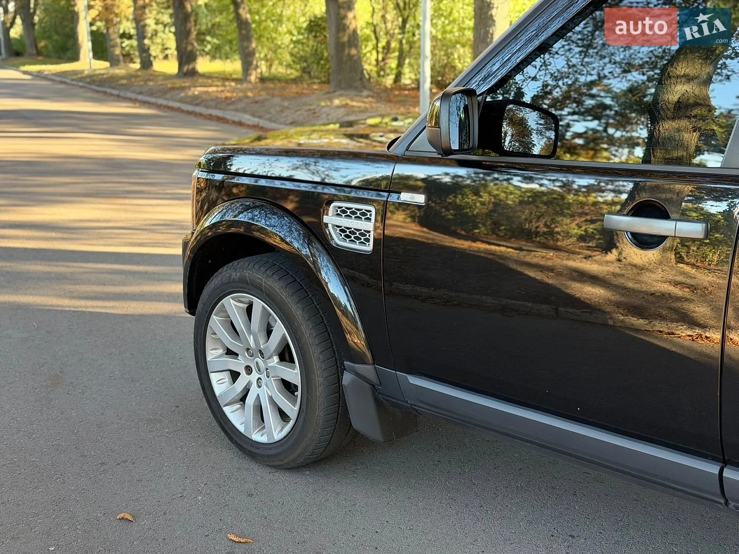 2012 Land Rover Discovery - мініатюра 16
