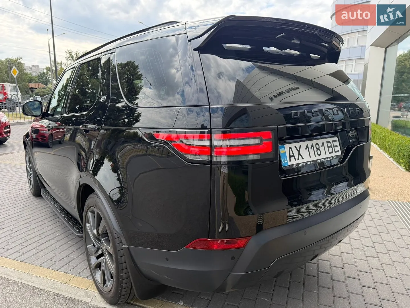 2019 Land Rover Discovery - мініатюра 14