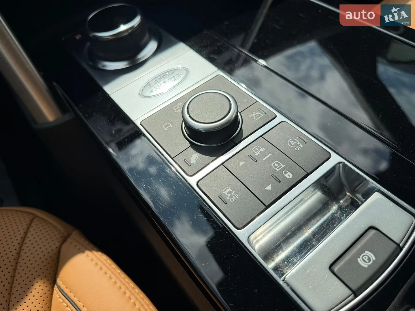 2019 Land Rover Discovery - мініатюра 27