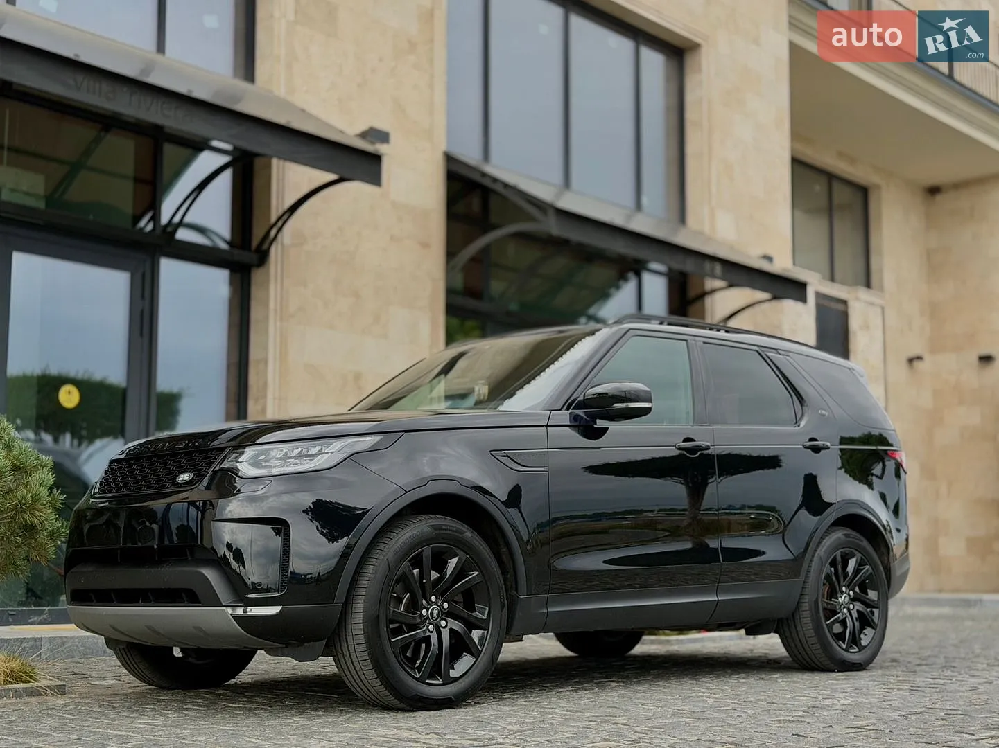 2017 Land Rover Discovery - мініатюра 21