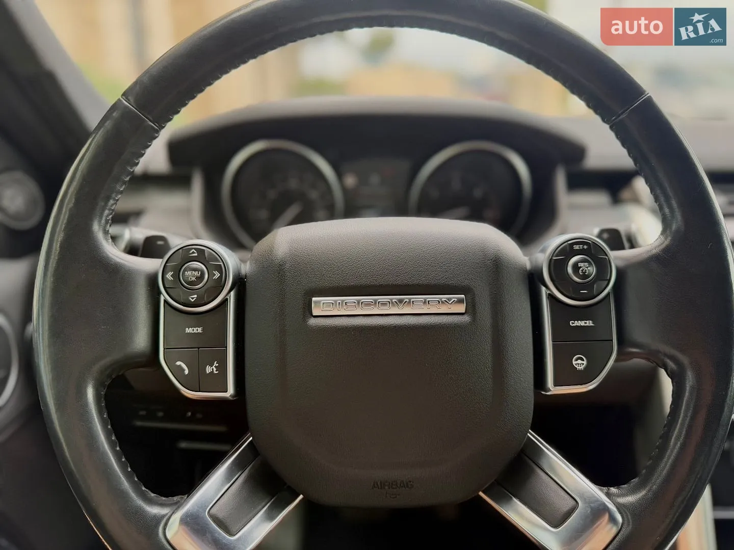 2017 Land Rover Discovery - мініатюра 102