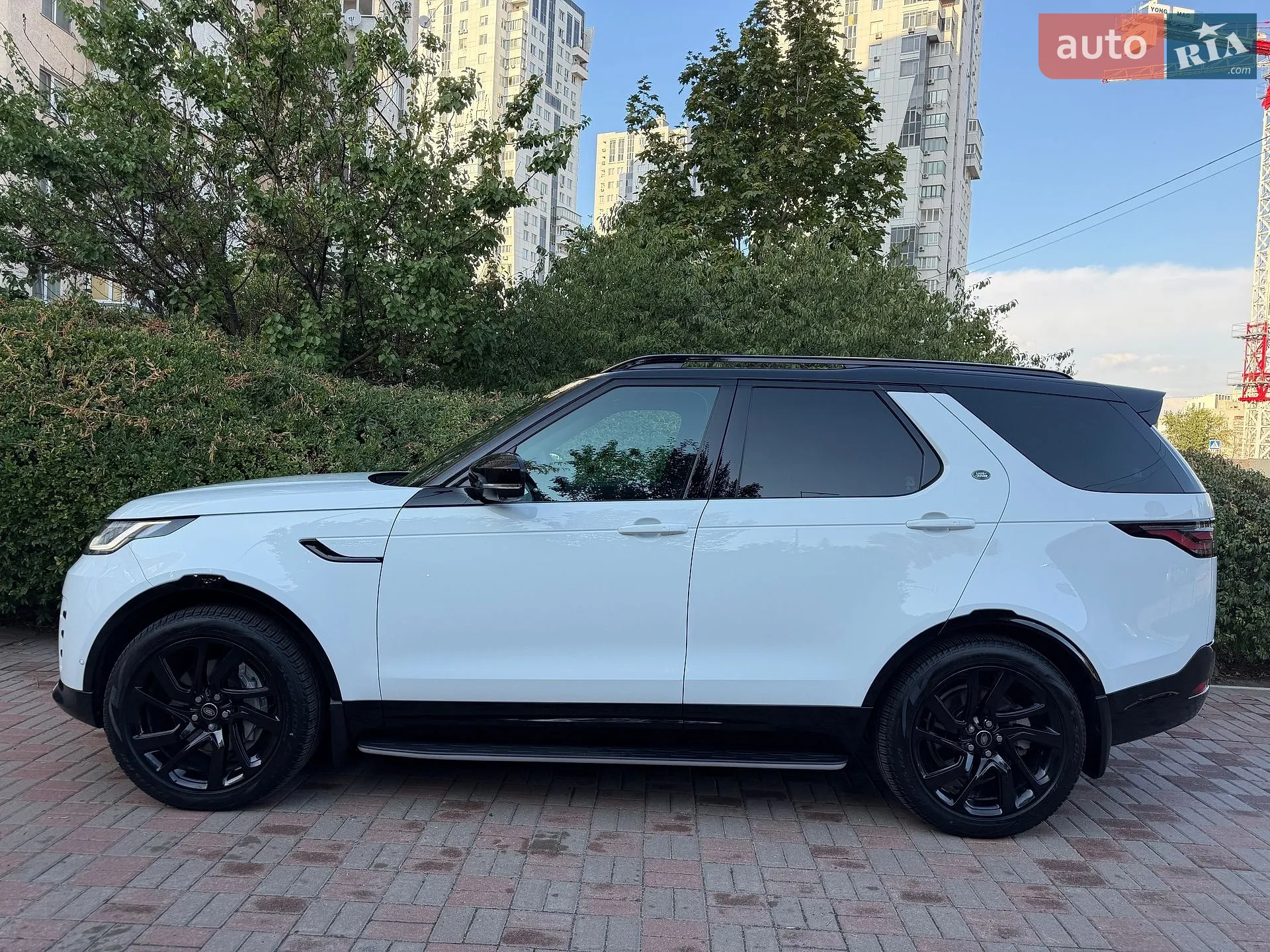 2023 Land Rover Discovery - мініатюра 11