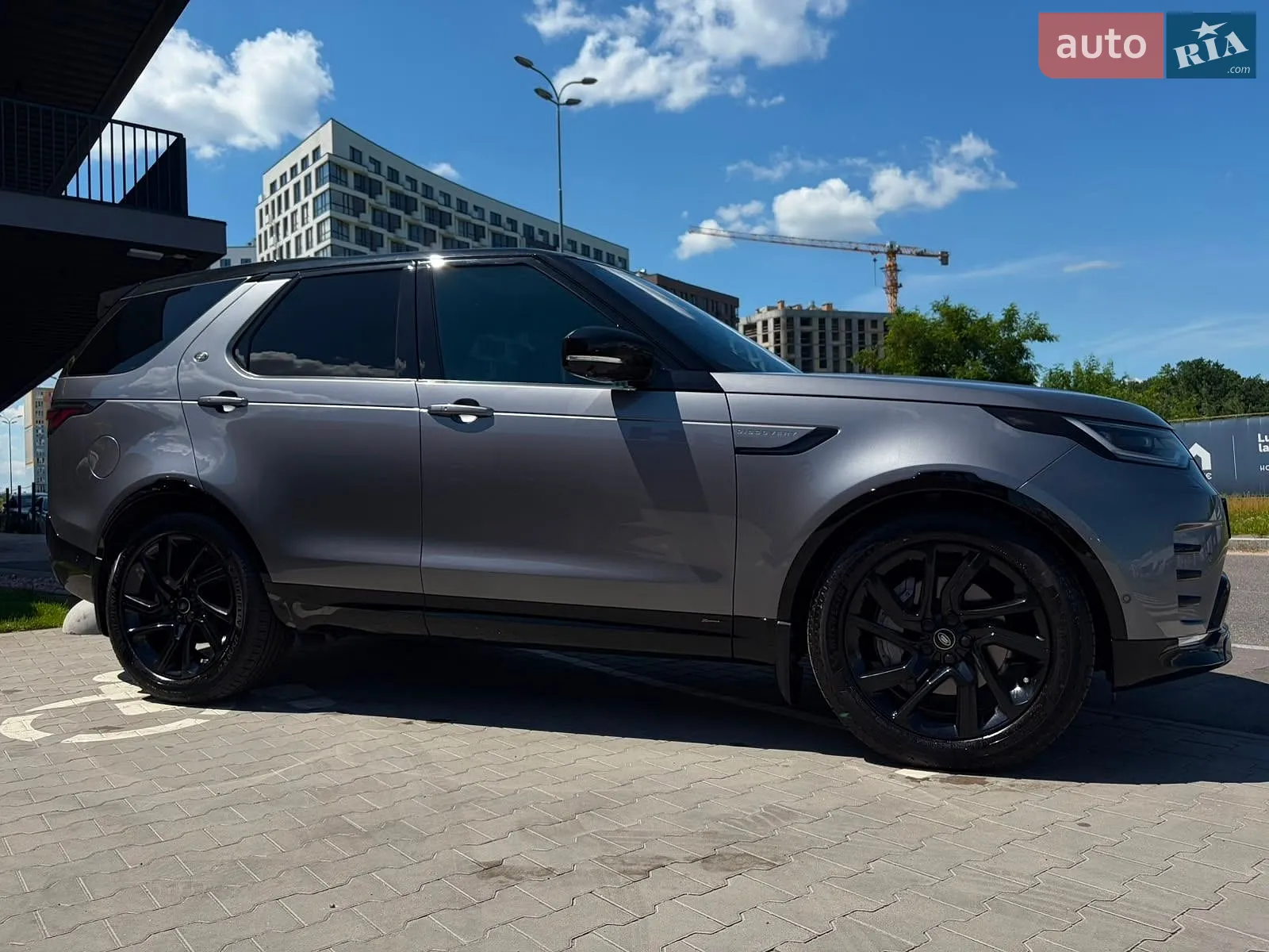 2021 Land Rover Discovery - мініатюра 2