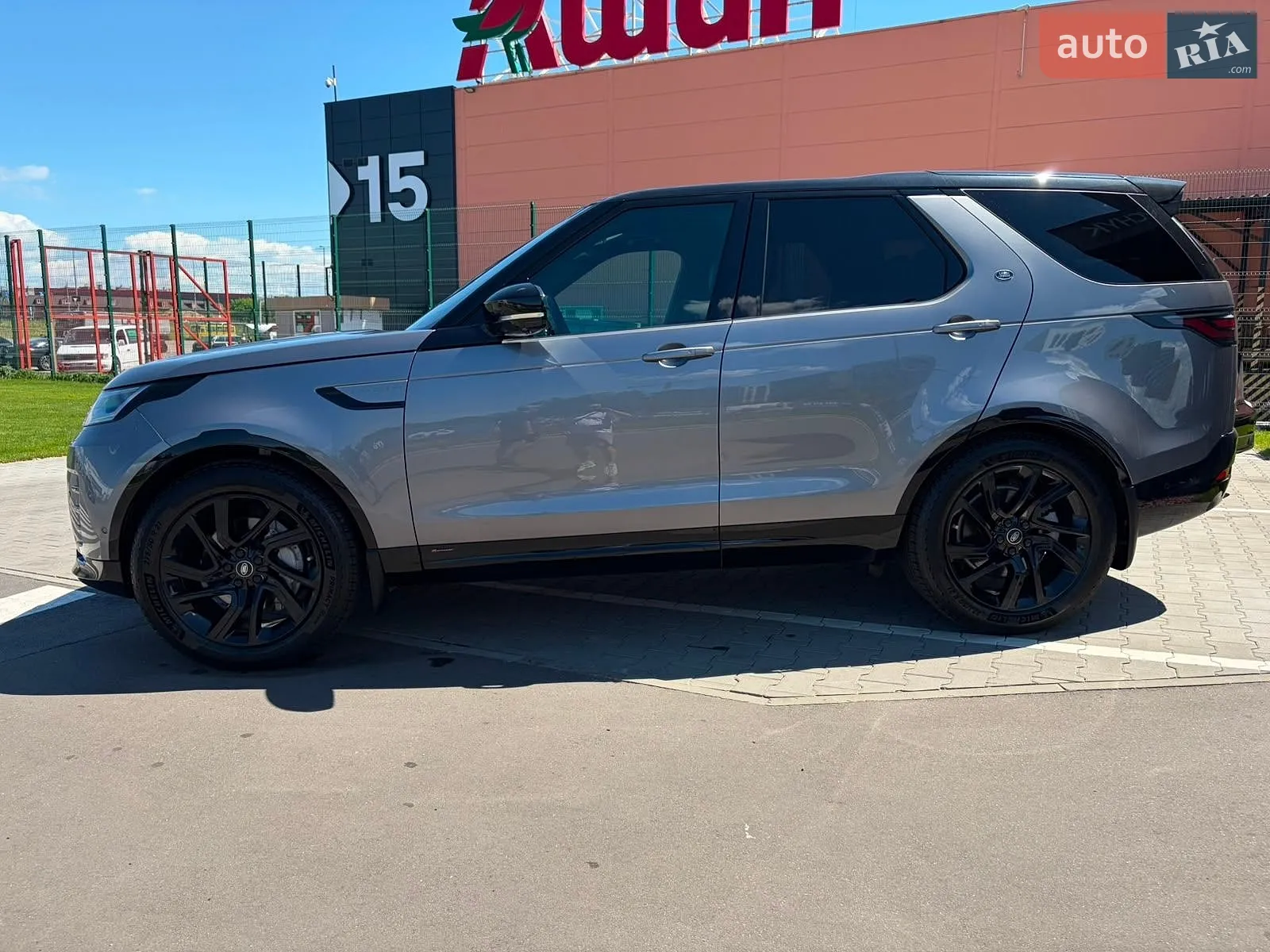 2021 Land Rover Discovery - мініатюра 11