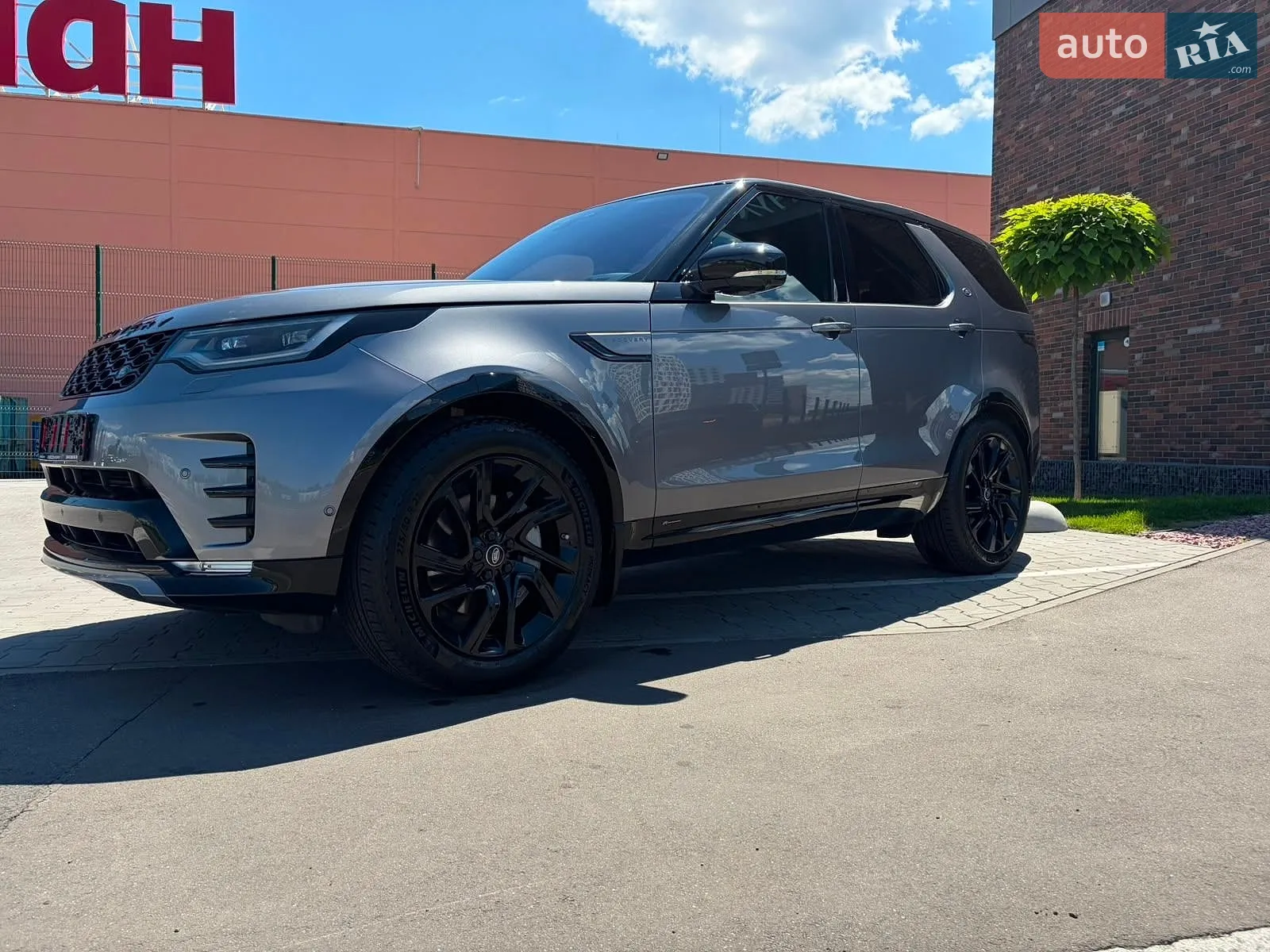 2021 Land Rover Discovery - мініатюра 16