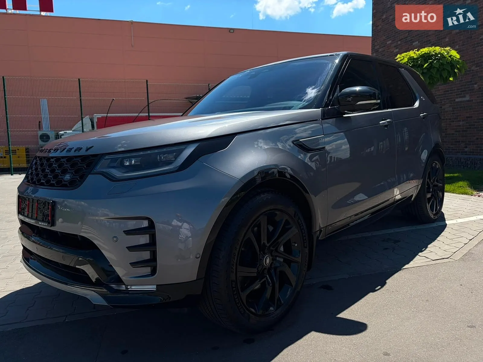 2021 Land Rover Discovery - мініатюра 25